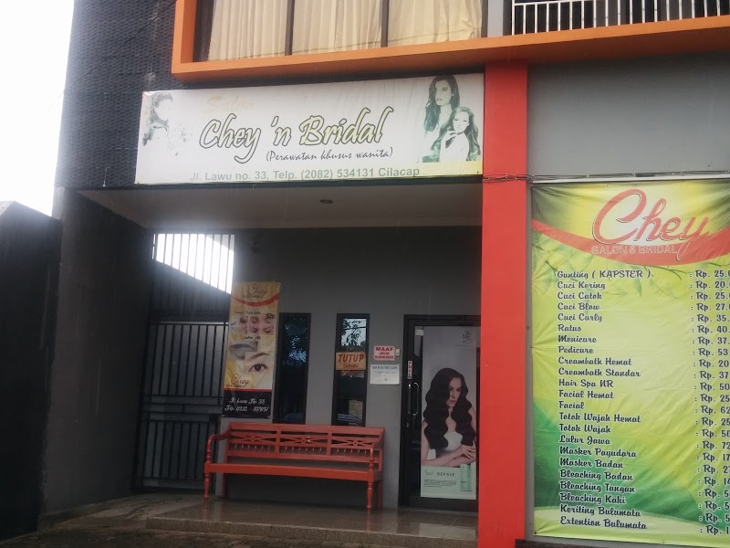 Rahasia Kecantikan di Pesisir Cilacap: Salon Cantika yang Menyatu dengan Alam