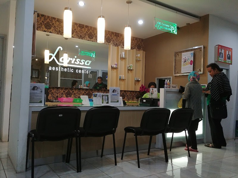 Rahasia Kecantikan di Pesisir Cilacap: Salon Cantika Ibu Marjoni yang Menyatu dengan Alam